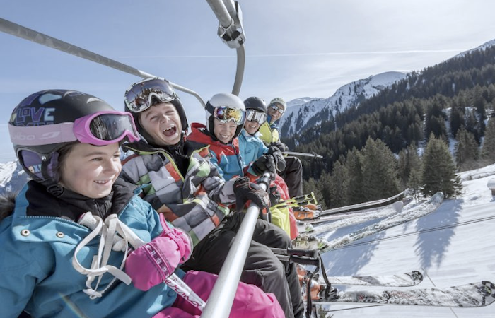 Ski enfants Carroz d'Arâches Emerald Stay