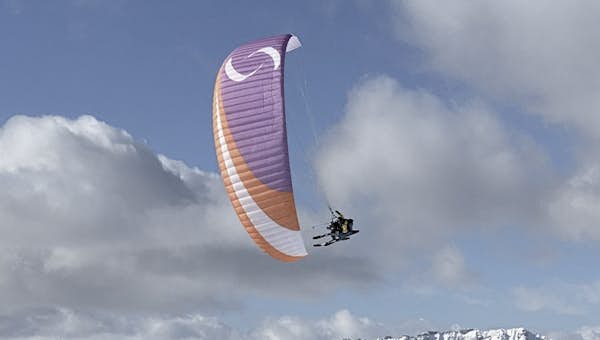 Paragliding activity in Peisey-Vallandry 