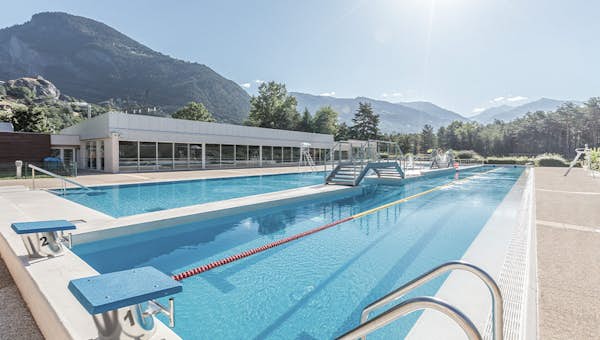 A swimming pool in a nautical centre in Les Arcs