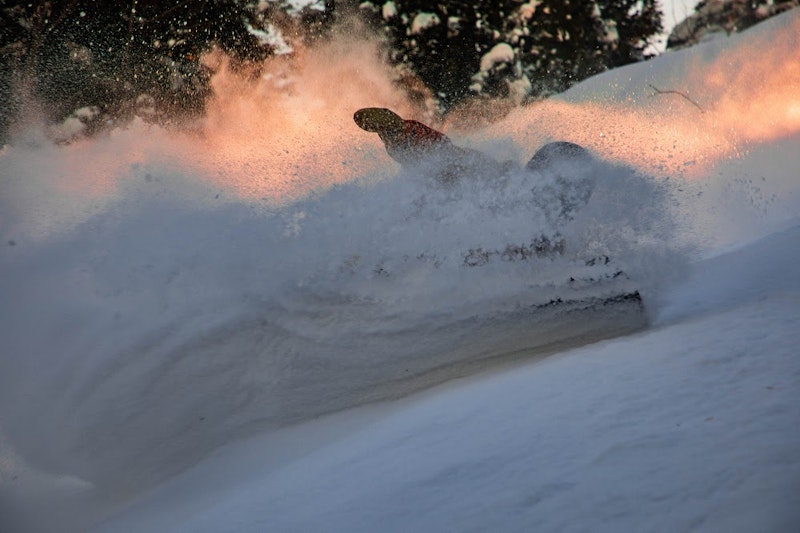 Powder skiing French Alps Emerald Stay